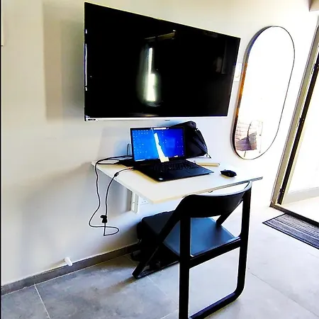 4 Savynomad Harbour Residences Wow Views *