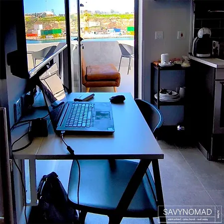 4 Savynomad Harbour Residences Wow Views Apartment