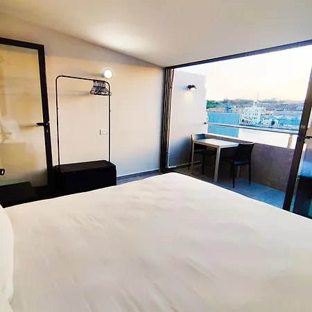 4 Savynomad Harbour Residences Wow Views *