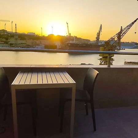 דירה 4 Savynomad Harbour Residences Wow Views *