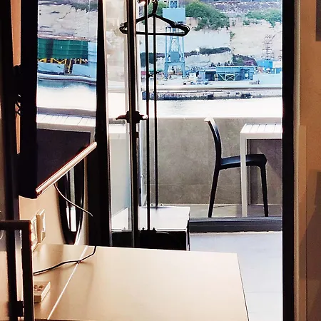 4 Savynomad Harbour Residences Wow Views * Cospicua