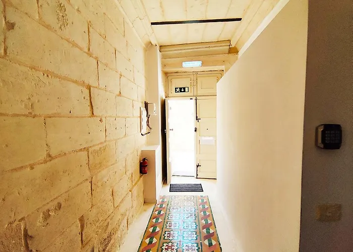 4 Savynomad Harbour Residences Wow Views